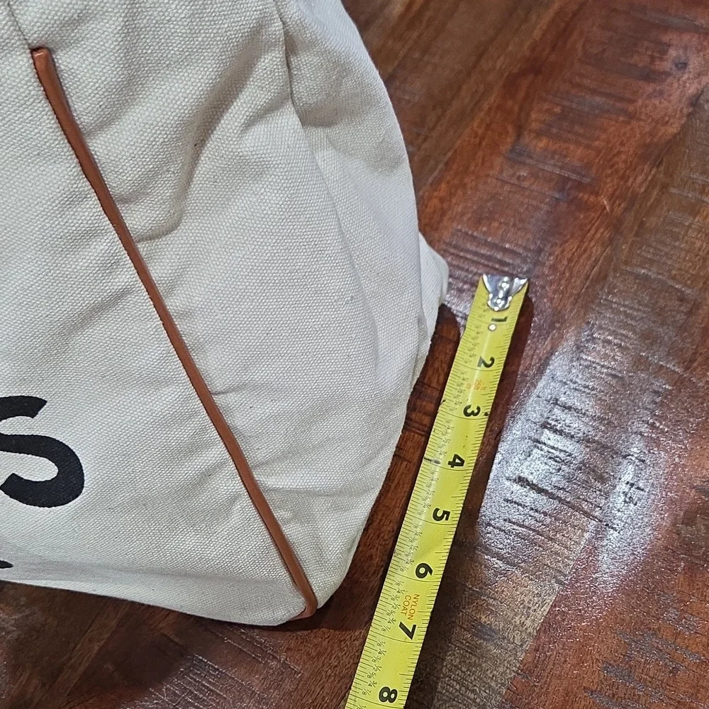 Magid Tan and Cream Tote with Playful Print GOOD MOMS SAY BAD WORDS   NWT - Picture 7 of 10